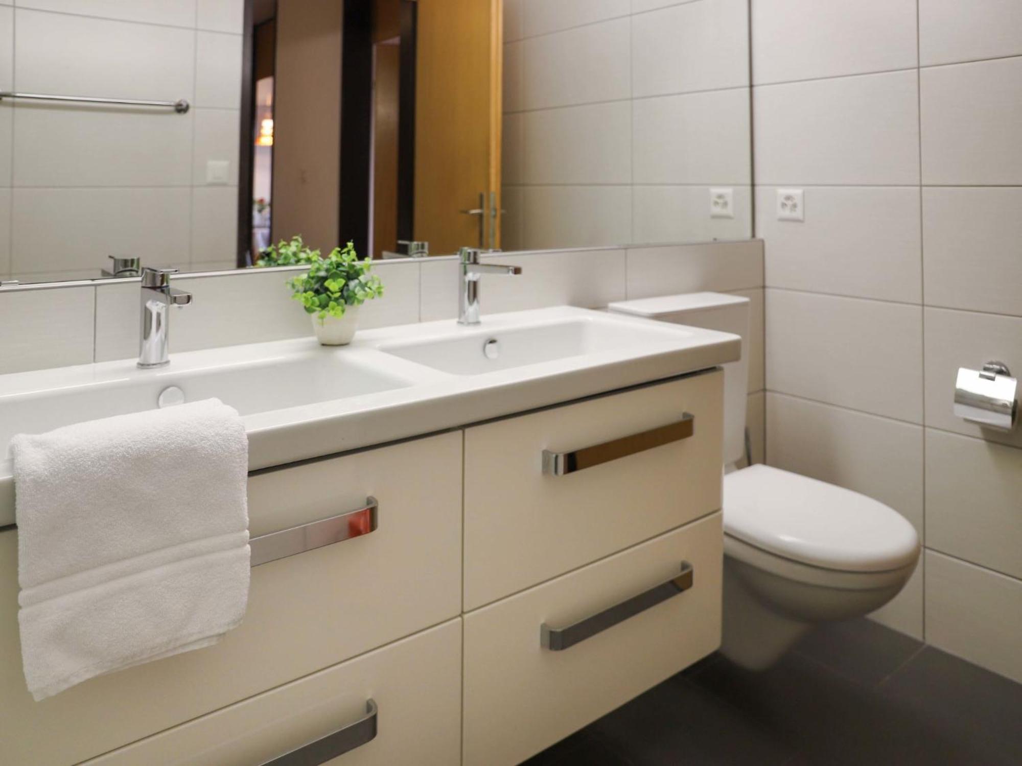 Apartment Allod Park Haus C 206 By Interhome Davos Esterno foto